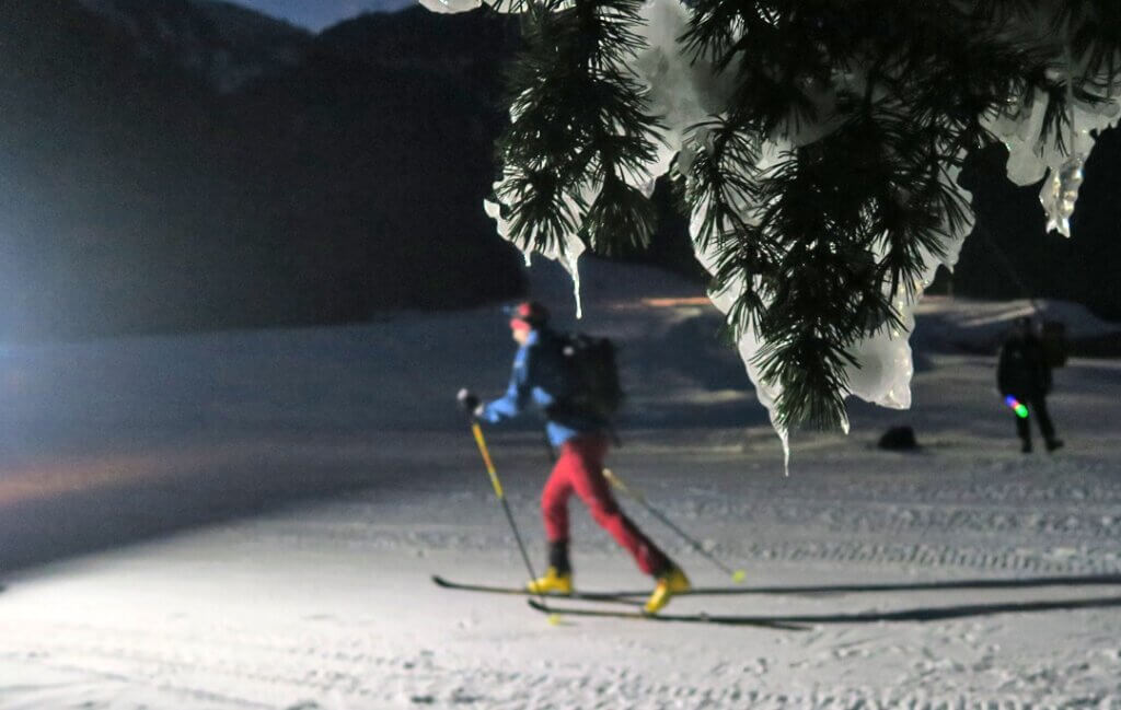 Esquí nocturno y experiencia en Costa Rasa
