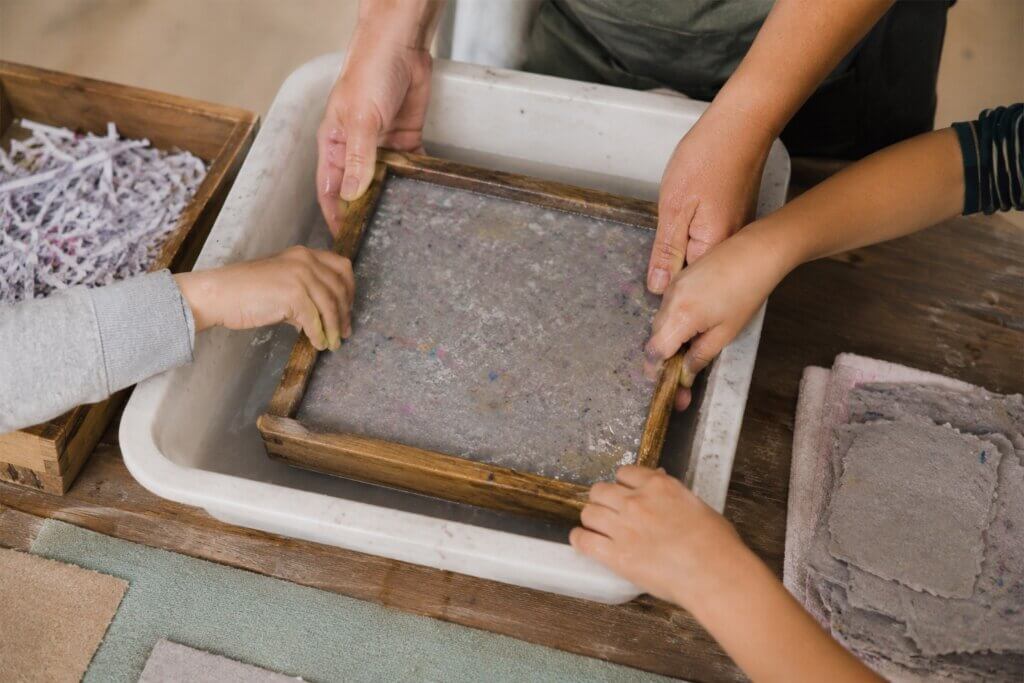 Taller de papel reciclado